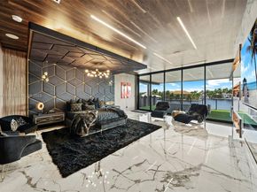 733 Middle River Dr, Fort Lauderdale FL 33304