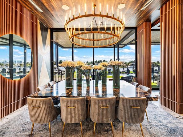 733 Middle River Dr, Fort Lauderdale FL 33304