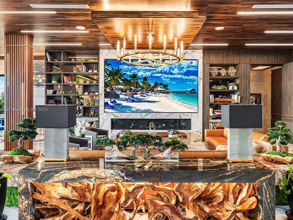 733 Middle River Dr, Fort Lauderdale FL 33304