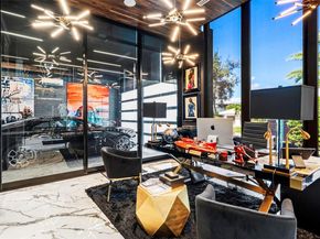 733 Middle River Dr, Fort Lauderdale FL 33304