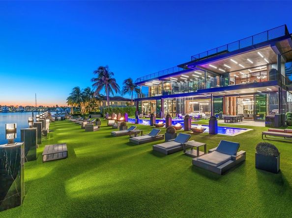 733 Middle River Dr, Fort Lauderdale FL 33304