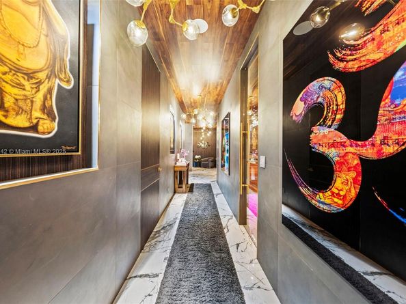 733 Middle River Dr, Fort Lauderdale FL 33304