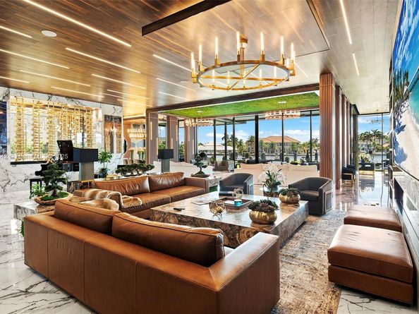 733 Middle River Dr, Fort Lauderdale FL 33304