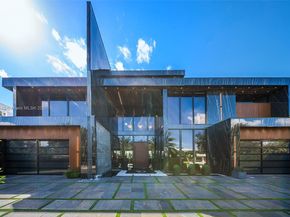 733 Middle River Dr, Fort Lauderdale FL 33304