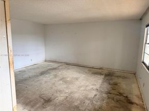 2027 Farnham O 2027, Deerfield Beach FL 33442