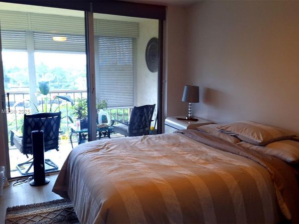 601 Three Islands Blvd 404, Hallandale Beach FL 33009