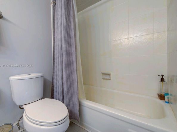 601 Three Islands Blvd 404, Hallandale Beach FL 33009