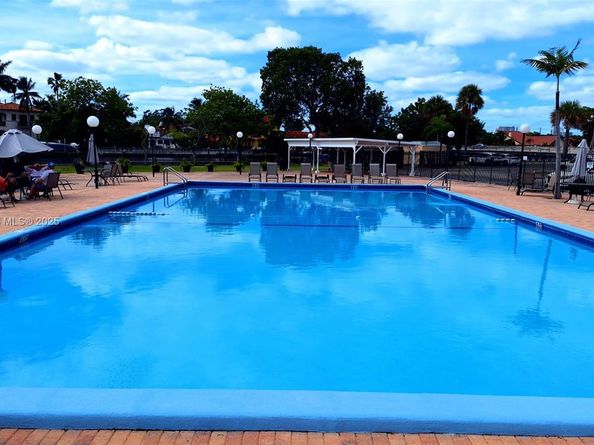 601 Three Islands Blvd 404, Hallandale Beach FL 33009