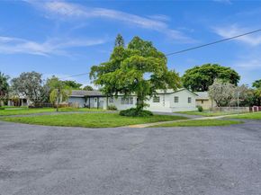 1220 NE 8th St, Pompano Beach FL 33060