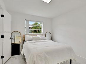 1220 NE 8th St, Pompano Beach FL 33060