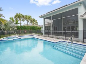 8179 Lakeview Dr, West Palm Beach FL 33412