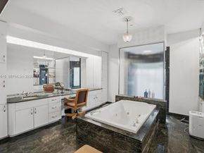 8179 Lakeview Dr, West Palm Beach FL 33412