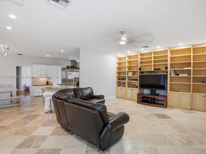 8179 Lakeview Dr, West Palm Beach FL 33412