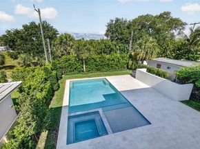 1017 S Palmway, Lake Worth FL 33460