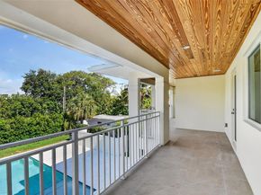 1017 S Palmway, Lake Worth FL 33460