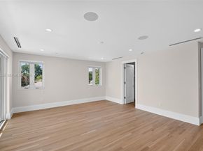 1017 S Palmway, Lake Worth FL 33460