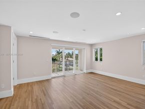 1017 S Palmway, Lake Worth FL 33460