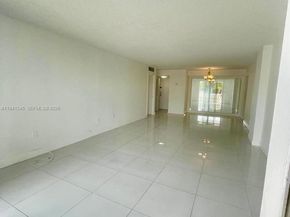 13155 Ixora Ct 201, North Miami FL 33181