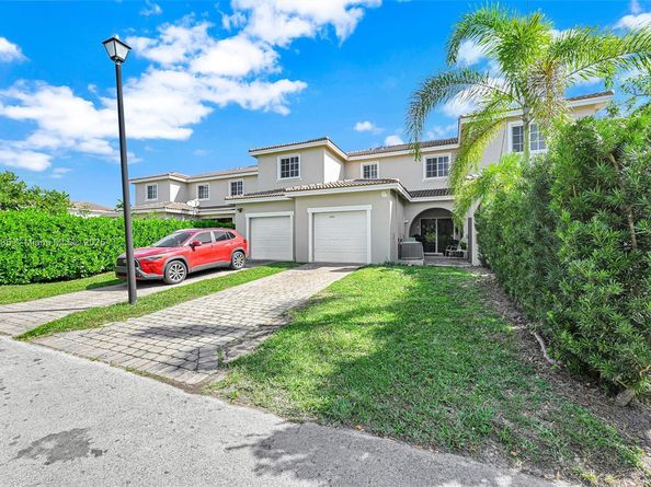 27534 SW 140th Ave, Homestead FL 33032