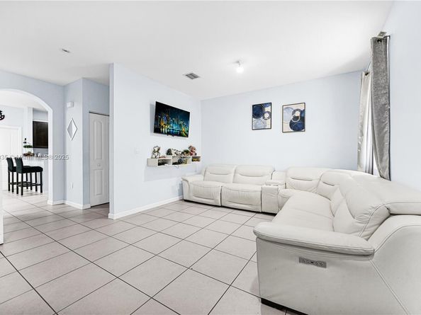 27534 SW 140th Ave, Homestead FL 33032