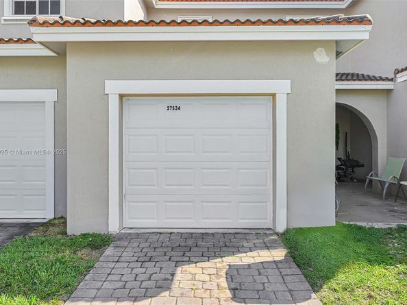 27534 SW 140th Ave, Homestead FL 33032