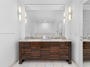 50 S Pointe Dr 1005, Miami Beach FL 33139