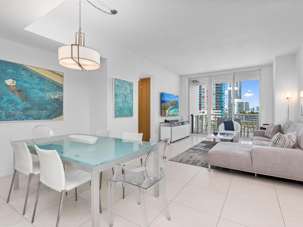 50 S Pointe Dr 1005, Miami Beach FL 33139