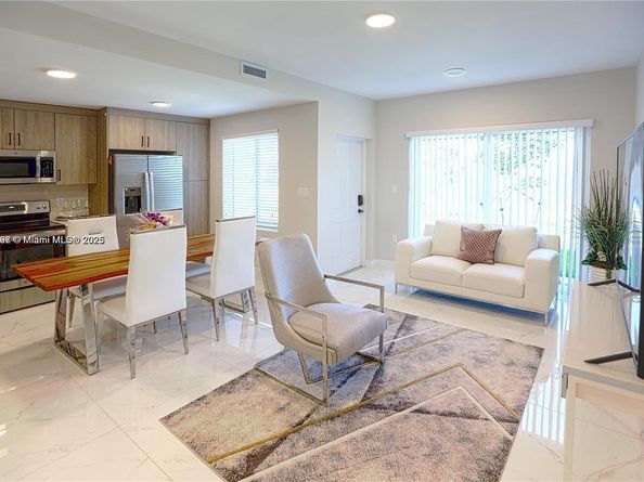 25761 SW 144th Ave, Homestead FL 33032