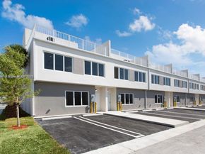 25761 SW 144th Ave, Homestead FL 33032