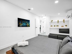 112 NW 53rd St, Miami FL 33127