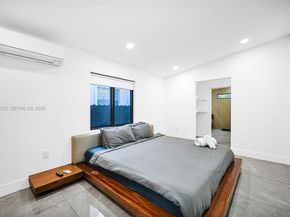 112 NW 53rd St, Miami FL 33127