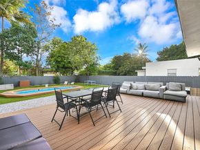 112 NW 53rd St, Miami FL 33127