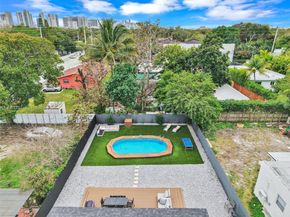 112 NW 53rd St, Miami FL 33127