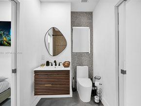 112 NW 53rd St, Miami FL 33127