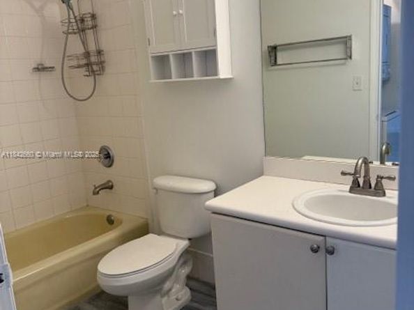 7130 NW 177th St 1038, Hialeah FL 33015