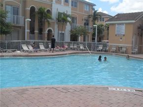 7130 NW 177th St 1038, Hialeah FL 33015