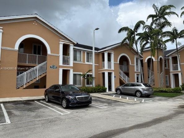 7130 NW 177th St 1038, Hialeah FL 33015