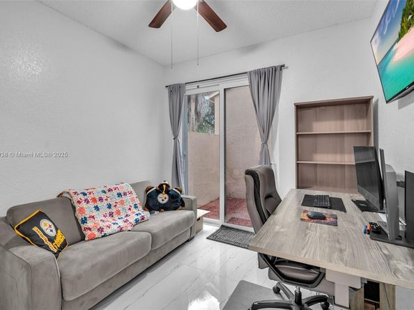 544 NW 159th Ln, Pembroke Pines FL 33028