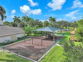 544 NW 159th Ln, Pembroke Pines FL 33028
