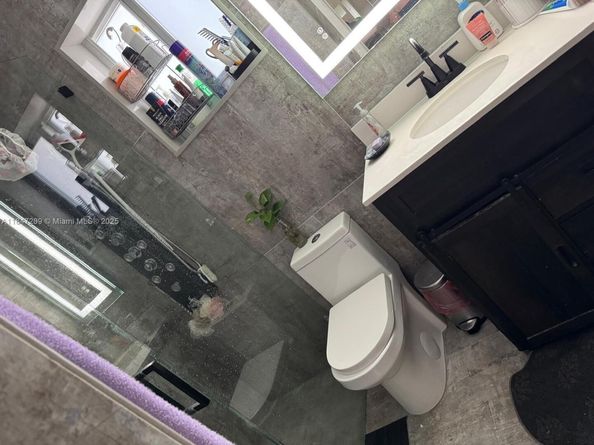 2330 W 6th Ct, Hialeah FL 33010