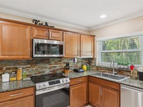 11573 NW 39th Pl, Coral Springs FL 33065