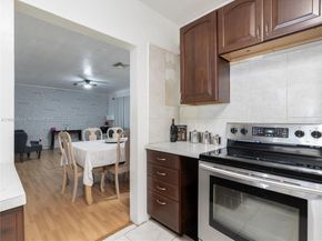 6530 Tyler St, Hollywood FL 33024