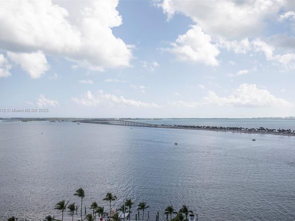 2127 Brickell Ave 1701, Miami FL 33129
