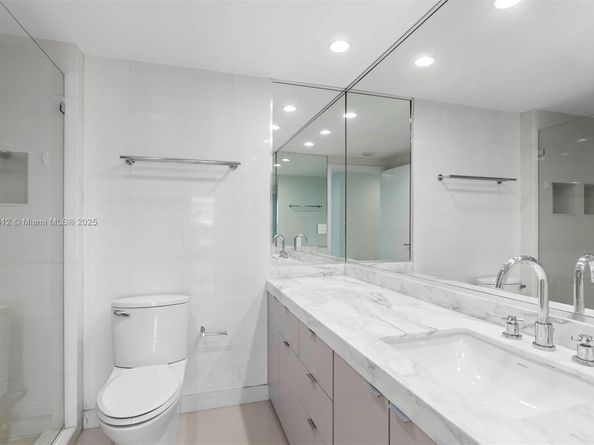 2127 Brickell Ave 1701, Miami FL 33129