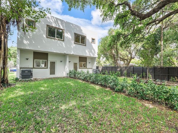 5431 & 5433 NW 5th Ave, Miami FL 33127