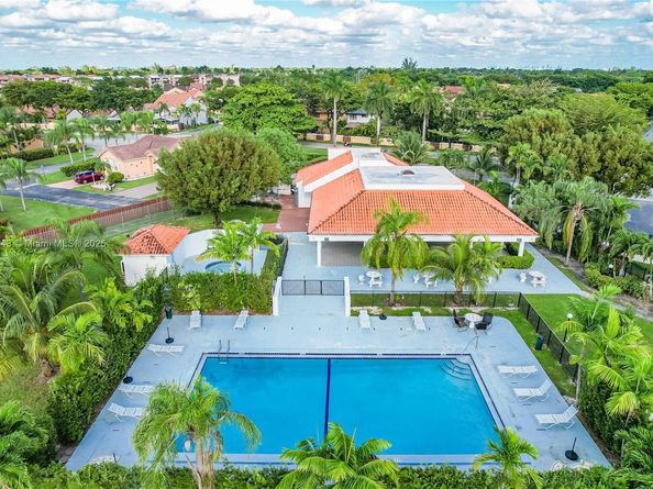 6514 SW 128th Pl 6514, Miami FL 33183