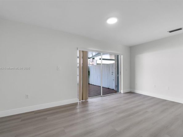 6514 SW 128th Pl 6514, Miami FL 33183