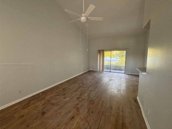 3417 NW 44th St 206, Oakland Park FL 33309