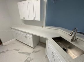 3417 NW 44th St 206, Oakland Park FL 33309