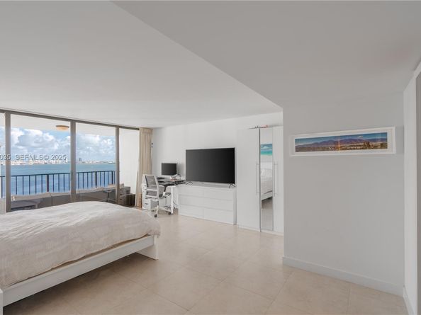 1925 Brickell Ave D2006, Miami FL 33129